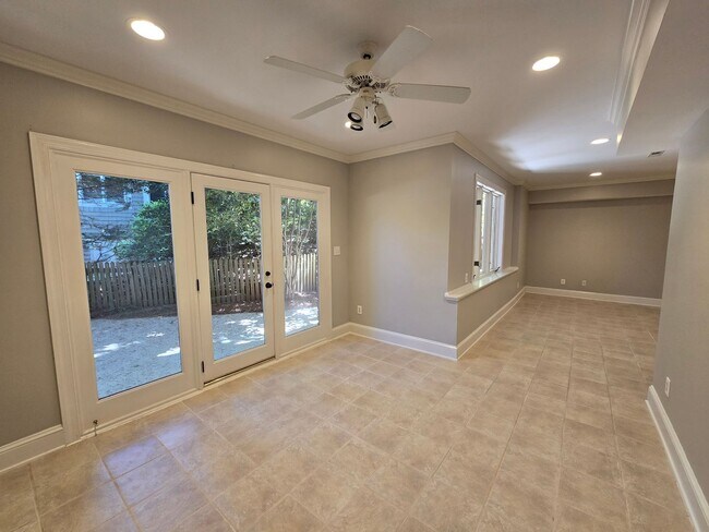 Building Photo - 102 Eyemouth Ct