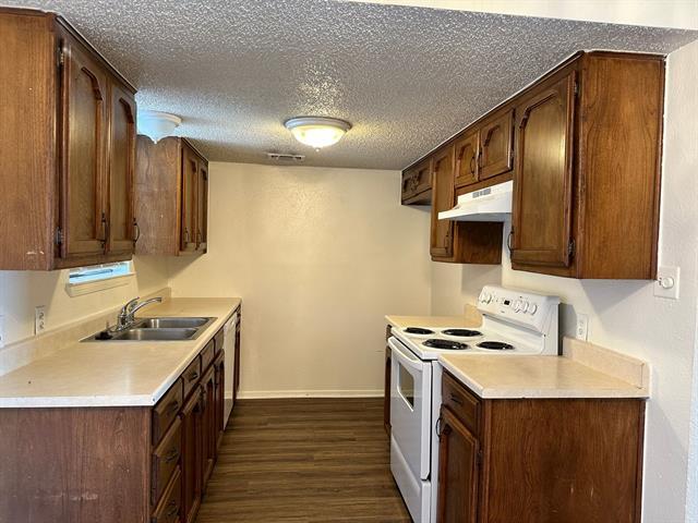 Building Photo - 2713 Hurstview Dr