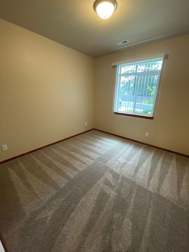 Building Photo - ***COMING SOON 11/2025*** Welcome Home to ...