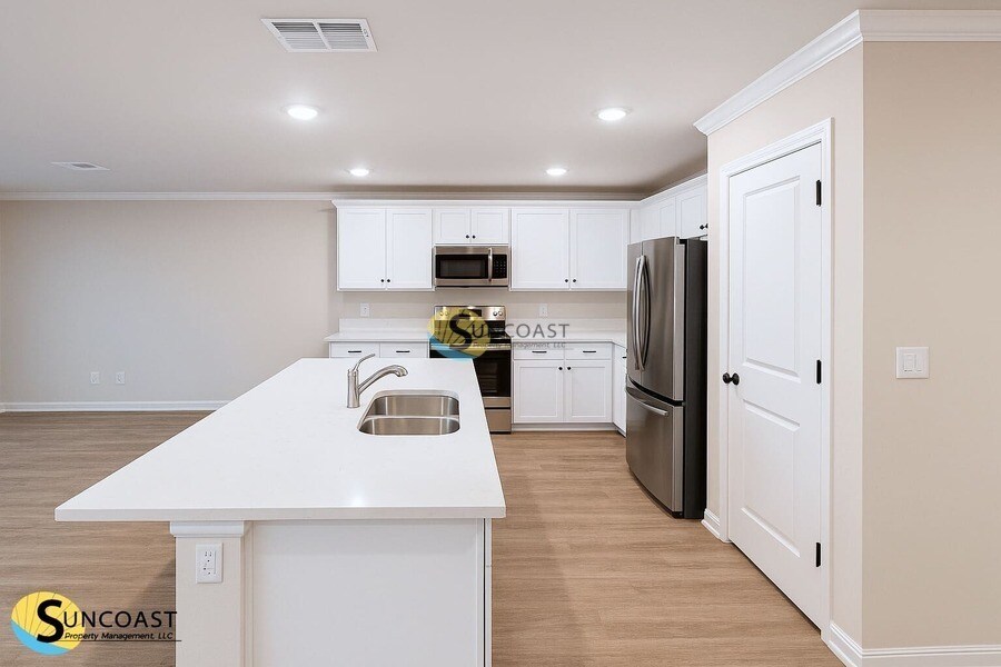 Building Photo - 36 Pine Haven Dr