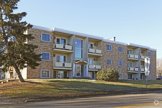 Building Photo - Pierce Butler