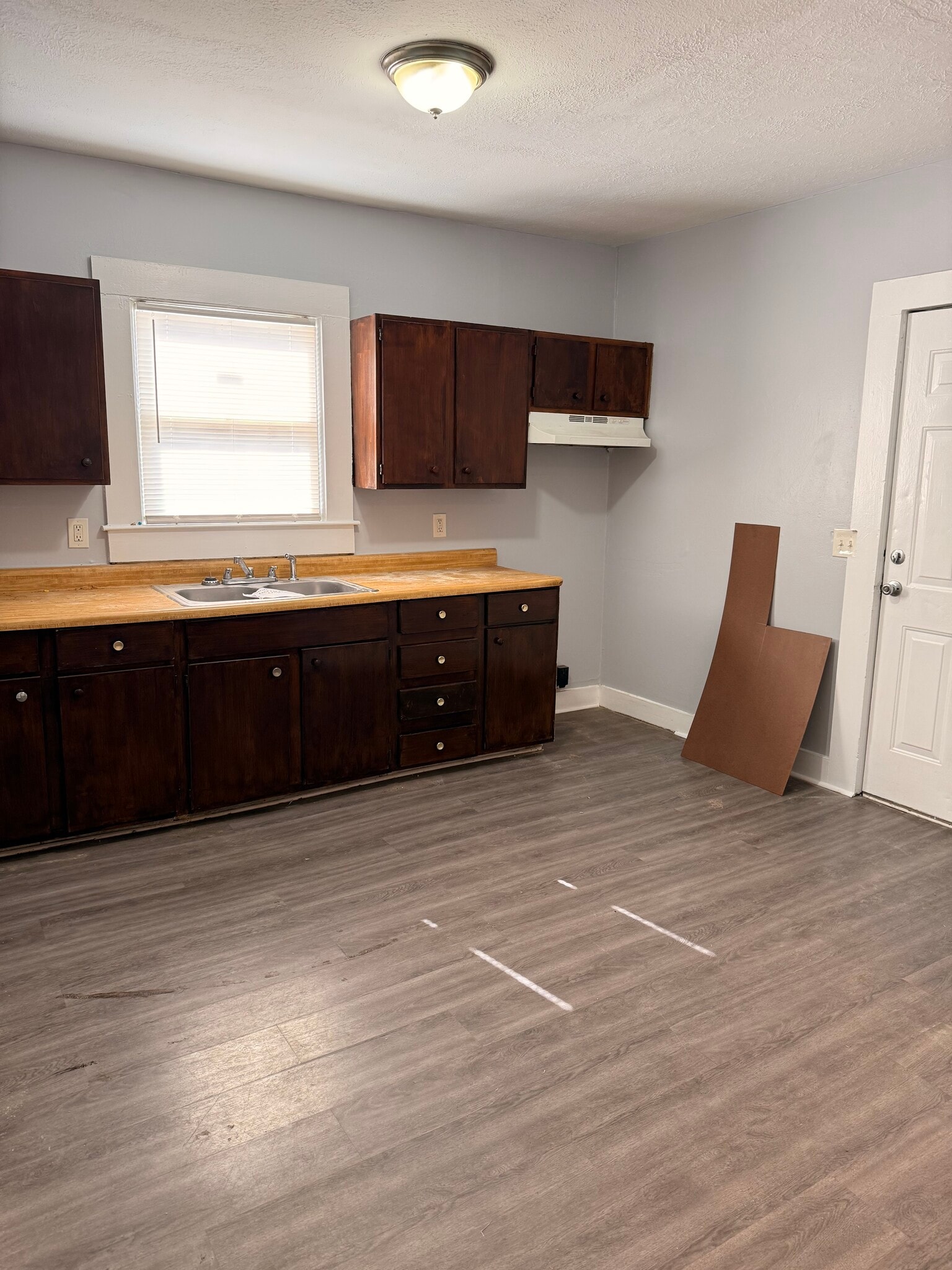 Building Photo - 958 Strouse Ave