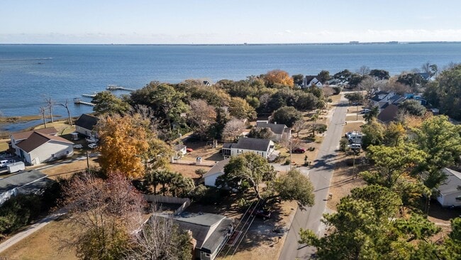 Building Photo - Broad Creek Home Available Now