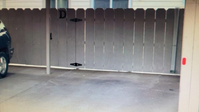 Building Photo - 1911 Glendale Rd