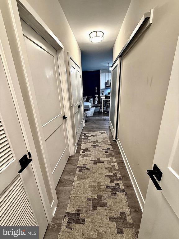 Building Photo - 145 Riverhaven Dr