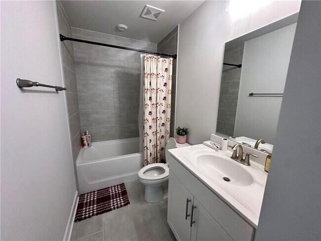 Building Photo - 5430 Wheeler Ridge Rd