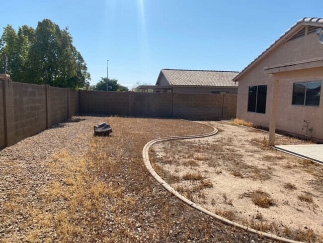 Building Photo - Flag Homes - 012