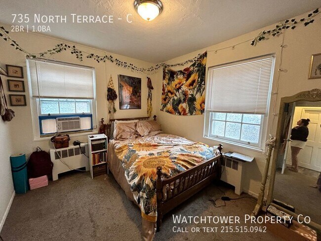 Building Photo - 735 North Terrace