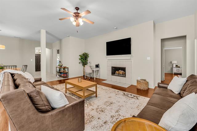 Building Photo - 12109 Ridge Tree Rd