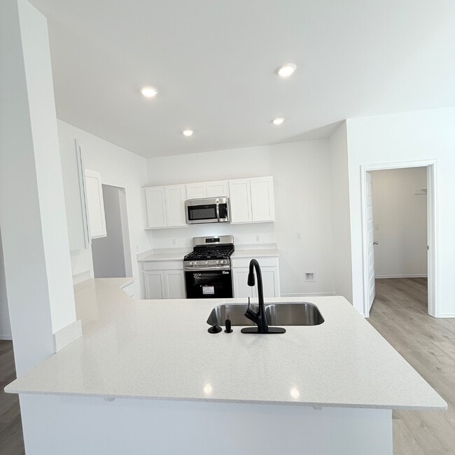 Building Photo - 1917 Rock Elm Dr