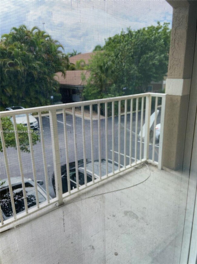 Building Photo - 4802 Washington St