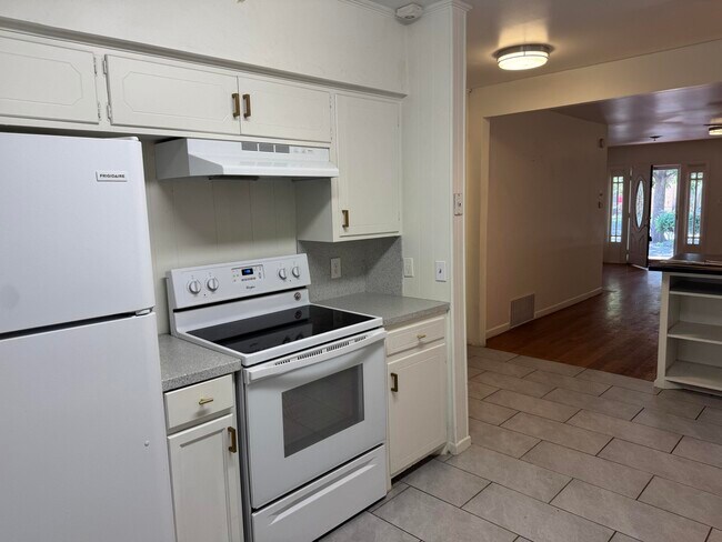 Building Photo - 2708 20th St