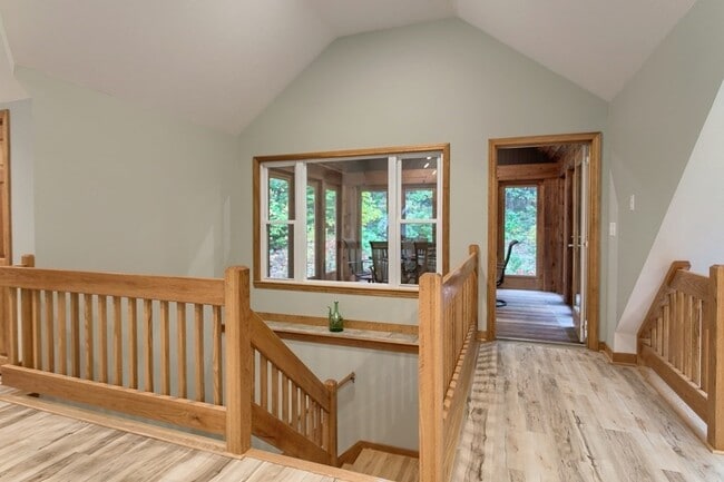 Building Photo - 291 Old Dunstable Rd