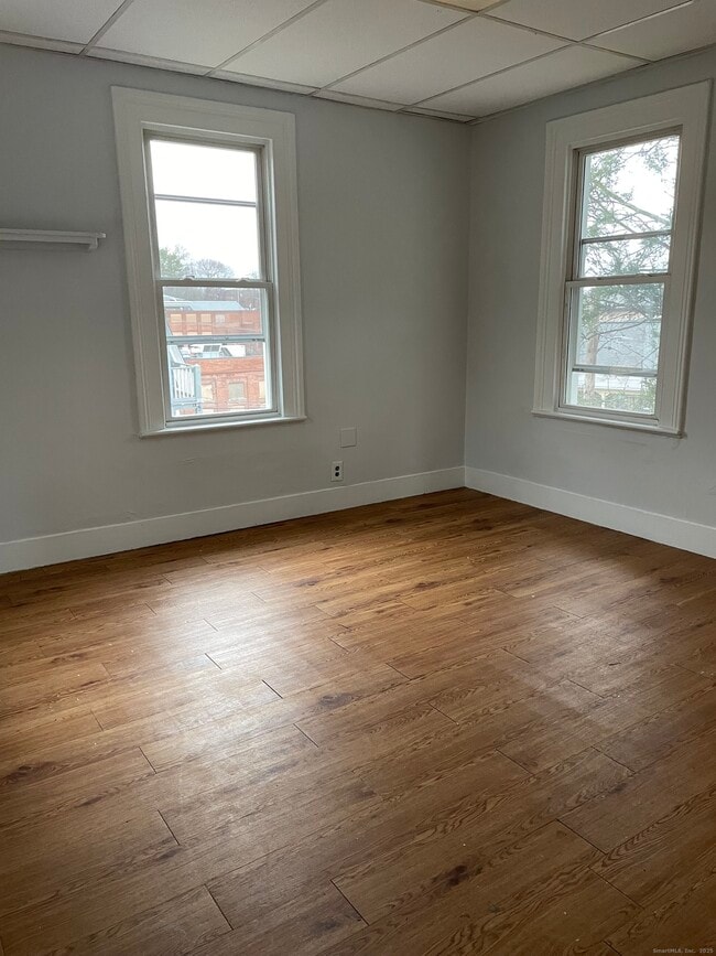 Building Photo - 38 Myrtle Ave