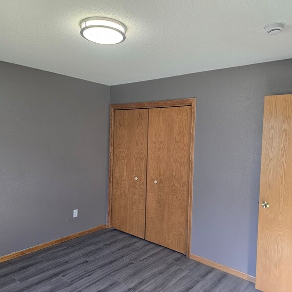 Lower Level Bedroom Closet - 1415 Kodiak Ct