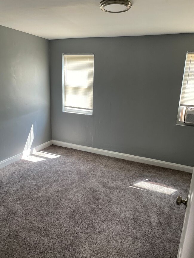 Building Photo - Two-Bedroom Home in Baltimore