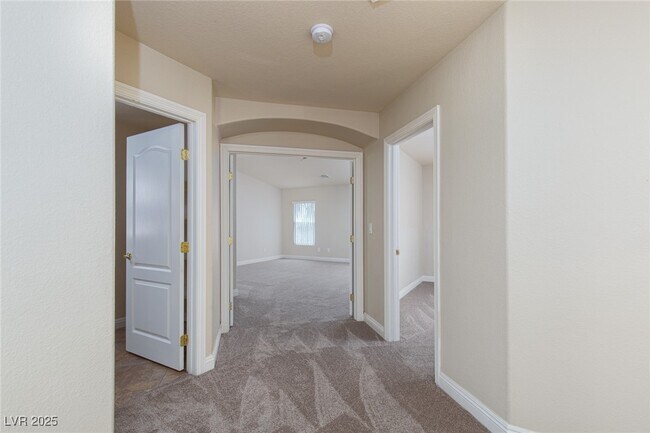 Building Photo - 9029 Mossy Hollow Ave
