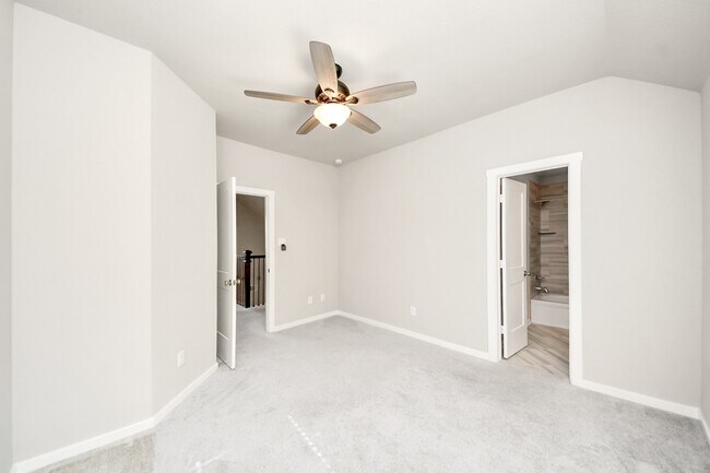Building Photo - 24754 Levante Dr