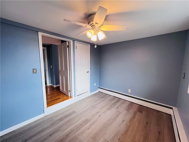 Building Photo - 93 Grand View Dr