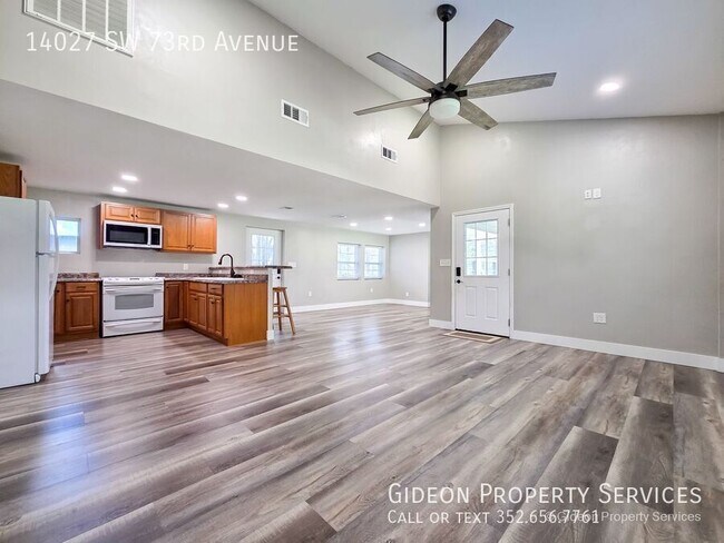 Building Photo - 14027 SW 73rd Ave