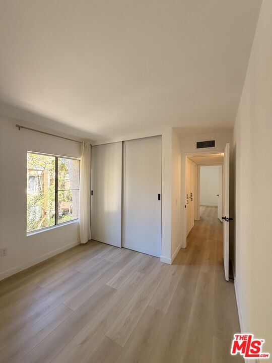 Building Photo - 18350 Hatteras St