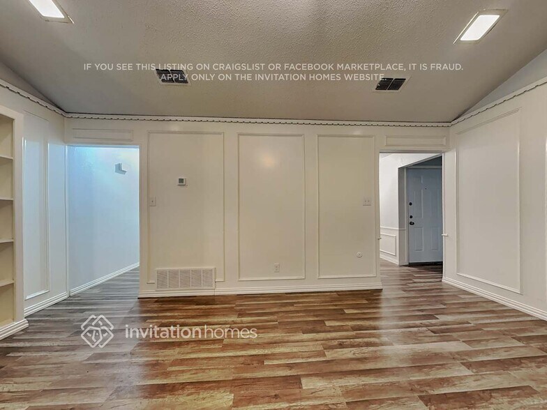 Building Photo - 1000 Pebblecreek Dr