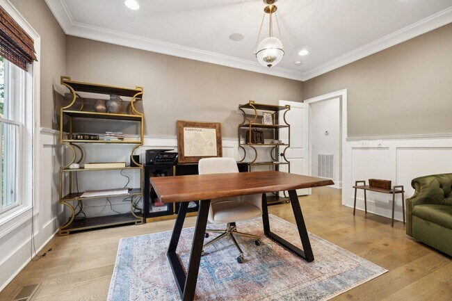 Building Photo - FULLY FURNISHED ISLAND HOME ON OLD HICKORY...