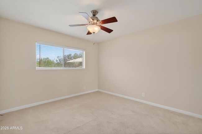 Building Photo - 8001 E Vista Bonita Dr