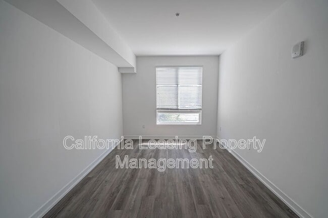 Building Photo - 26701 McBean Pkwy