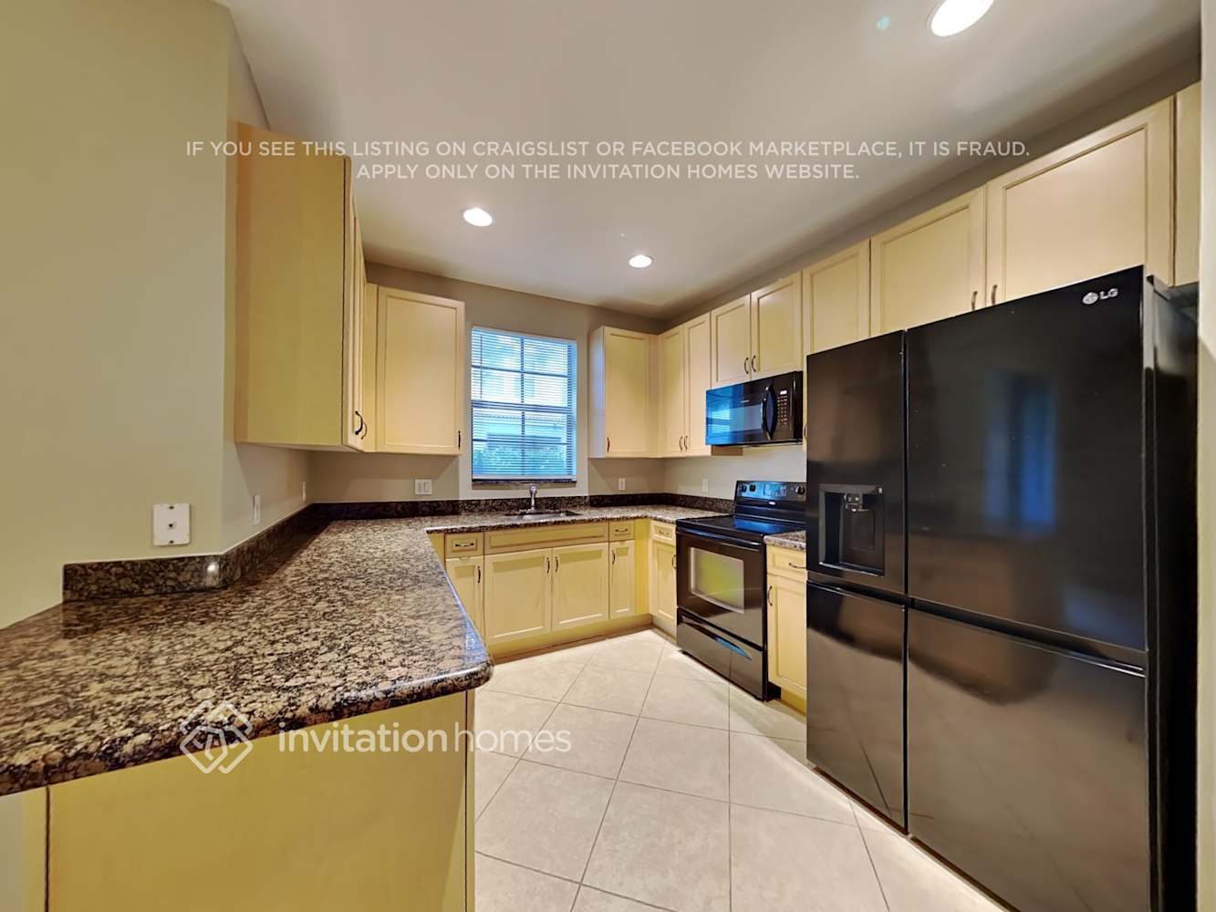 Building Photo - 144 Astor Cir