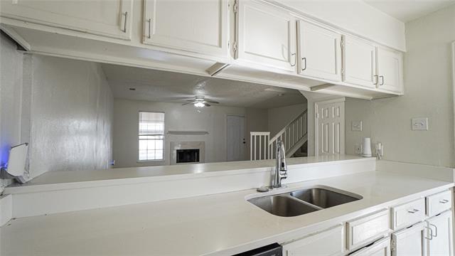 Building Photo - 1777 Westerham Dr