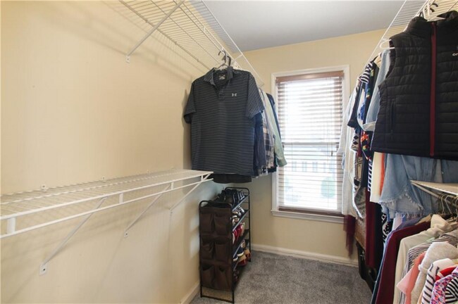 Building Photo - 1825 Hickory Creek Ct NW
