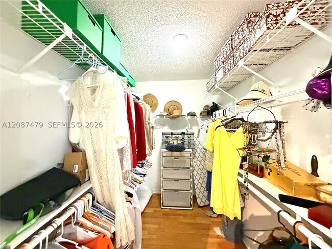 Building Photo - 4631 SW 154th Ct