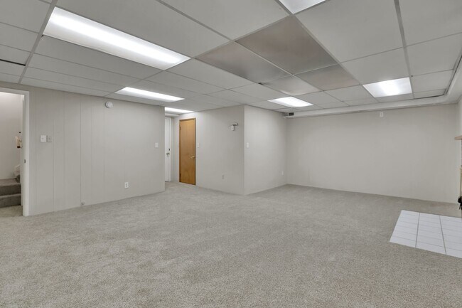 Building Photo - Beautifully Renovated Home in the Heart of Normandy Park