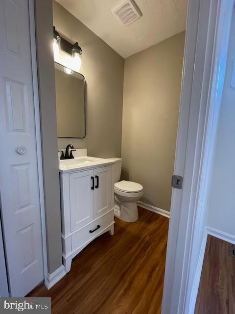 Building Photo - 14767 London Ln