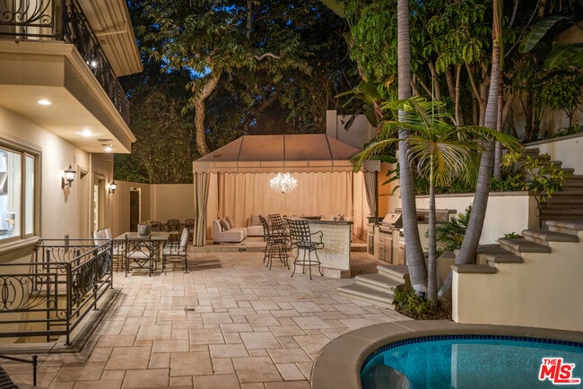 Building Photo - 1350 Benedict Canyon Drive