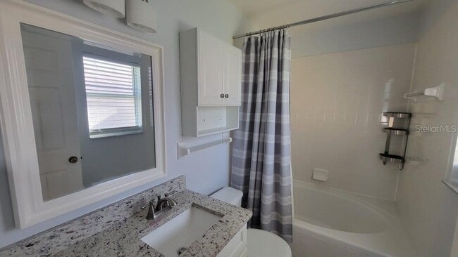 Building Photo - 2405 Condado Ct