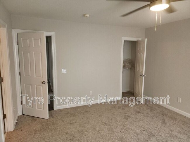 Building Photo - 2943 Kinsey Loop