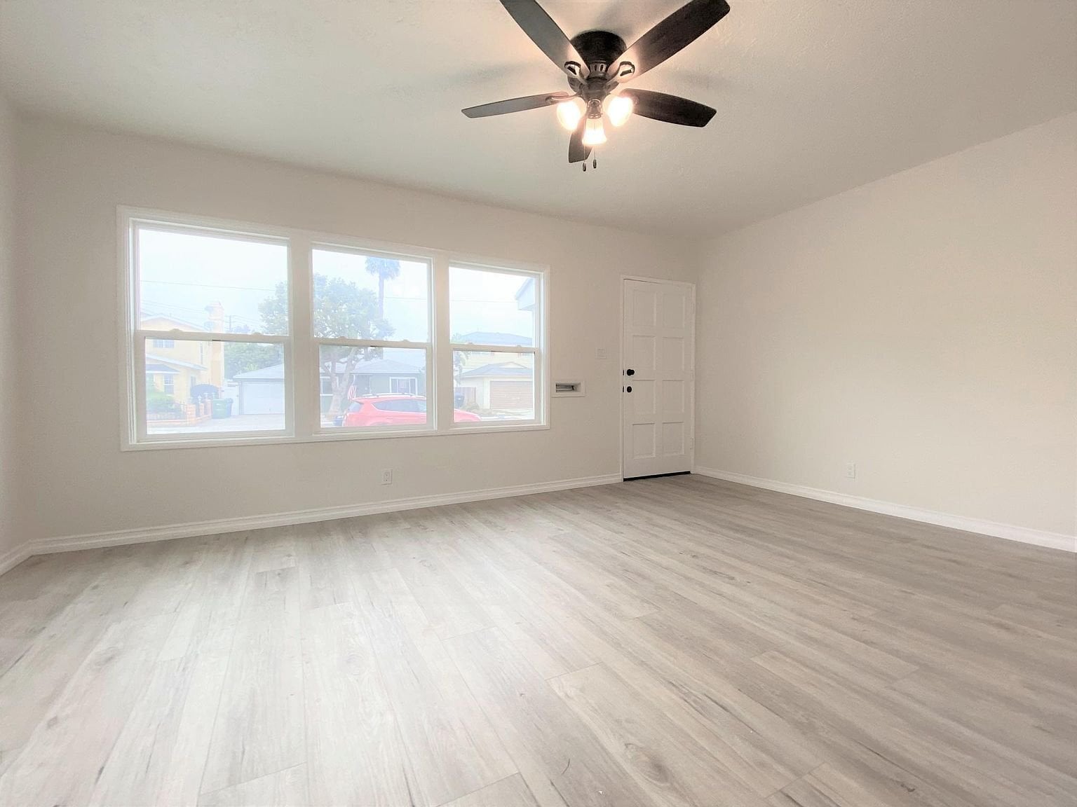 Building Photo - 5148 W 131st St