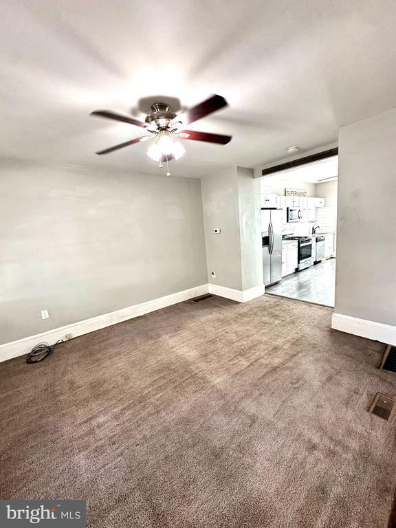 Building Photo - 614 Beech St