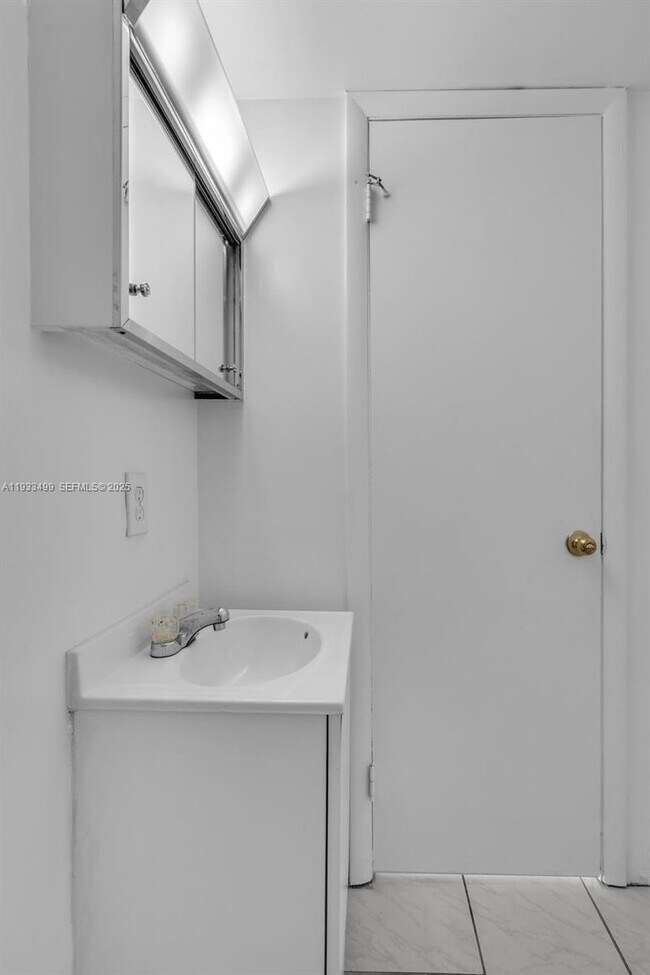 Building Photo - 3716 NE 168th St