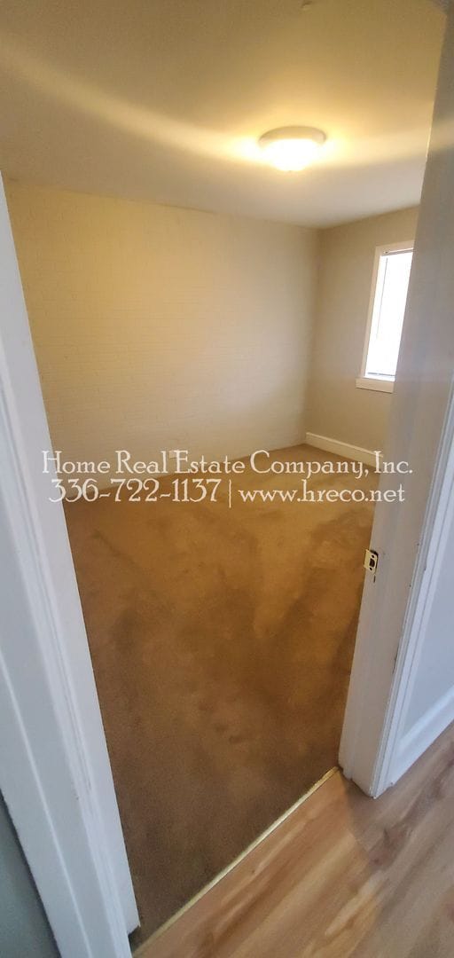 Building Photo - 1327 Cunningham St