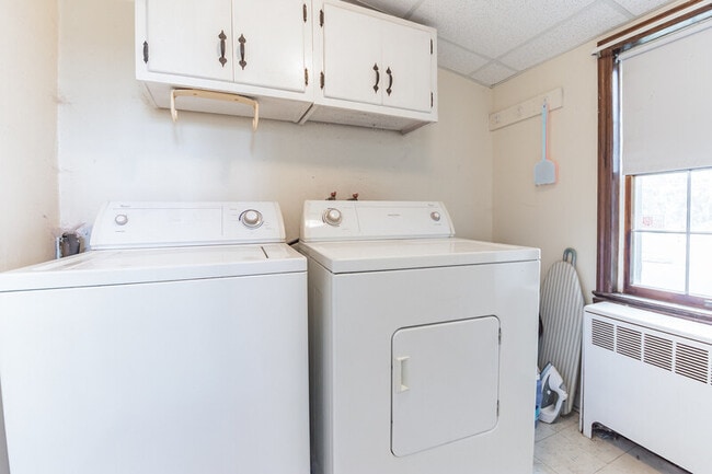 Building Photo - 51 Albemarle Rd