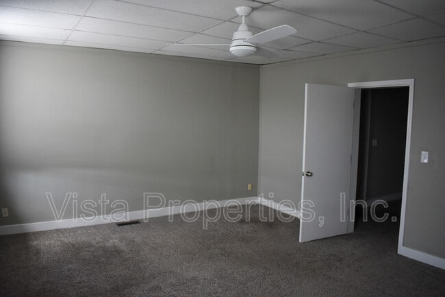 Building Photo - 745 Vine St