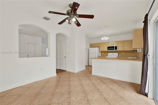 Building Photo - 8566 SW 214th Way