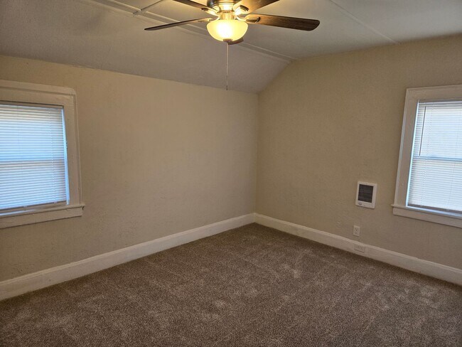 Building Photo - 72/74 Cushing St