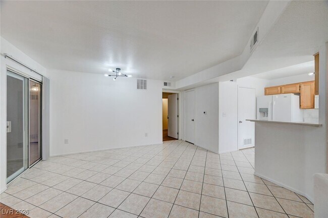 Building Photo - 4555 E Sahara Ave