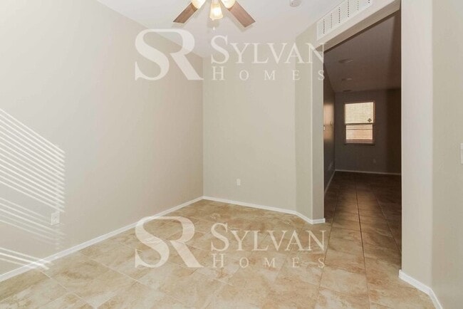 Building Photo - You will love this 3 bedroom 2 bathroom home!