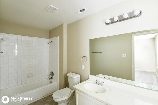 Building Photo - 9002 Roaring Spring, Universal City, TX 78148