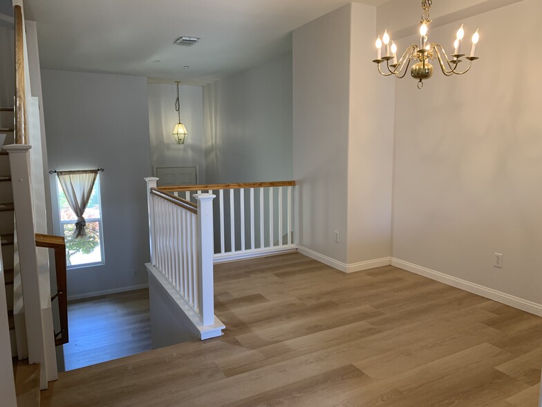 Building Photo - 1117 Yates Way